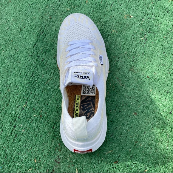Vans UltraRange VR3 Skate Shoes Sneakers True White VN0A4BXBW00 WOMEN SZ 5 US - Picture 5 of 8
